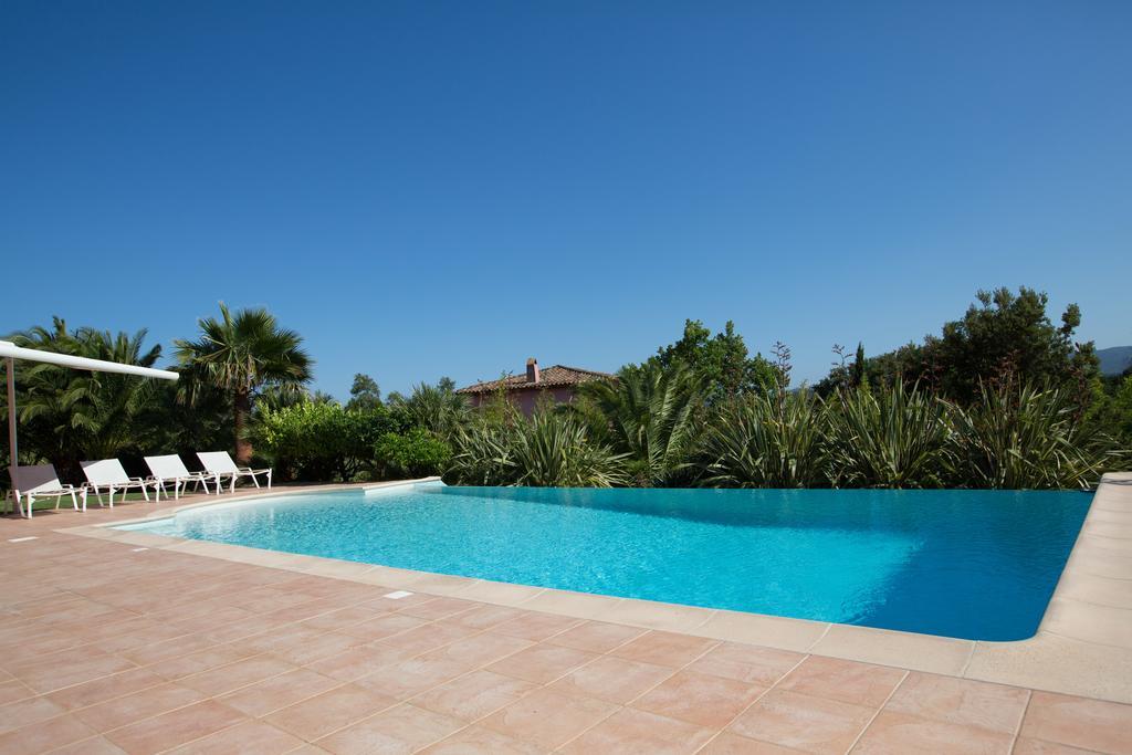 Hotel La Tarentane Grimaud Exteriér fotografie