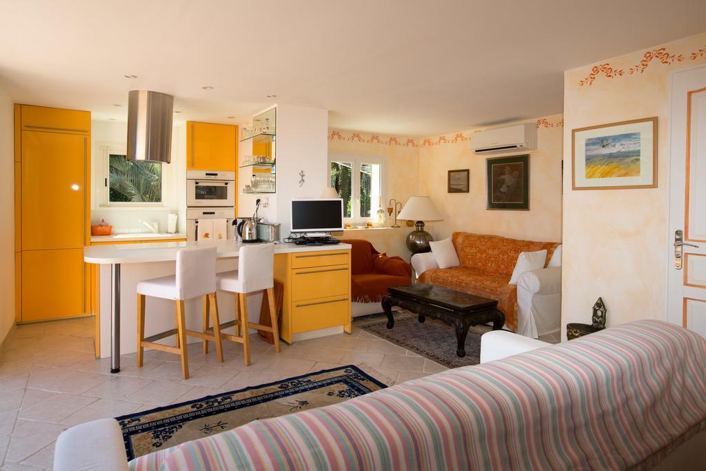 Hotel La Tarentane Grimaud Exteriér fotografie