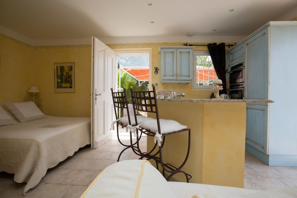 Hotel La Tarentane Grimaud Exteriér fotografie