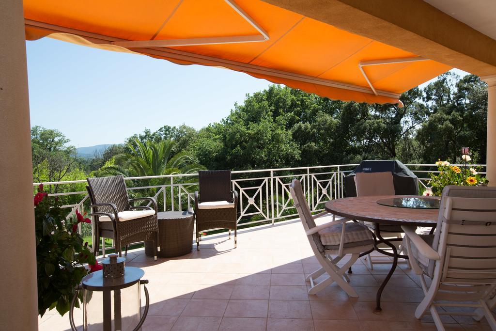 Hotel La Tarentane Grimaud Exteriér fotografie