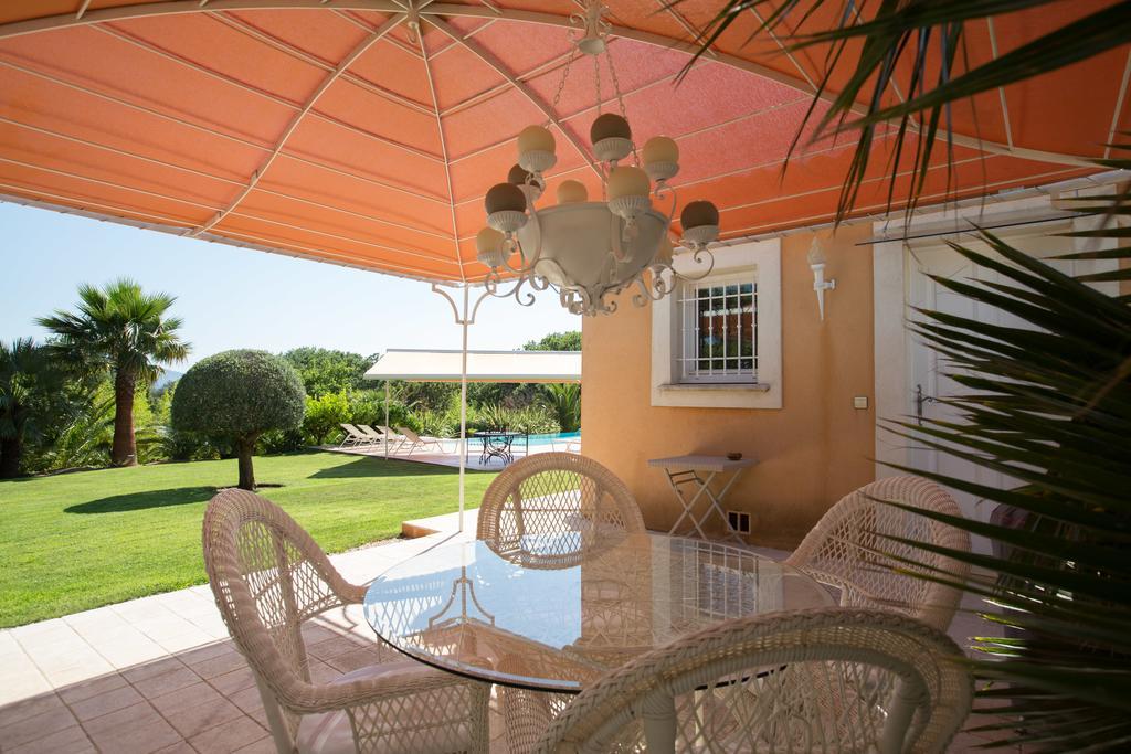 Hotel La Tarentane Grimaud Pokoj fotografie
